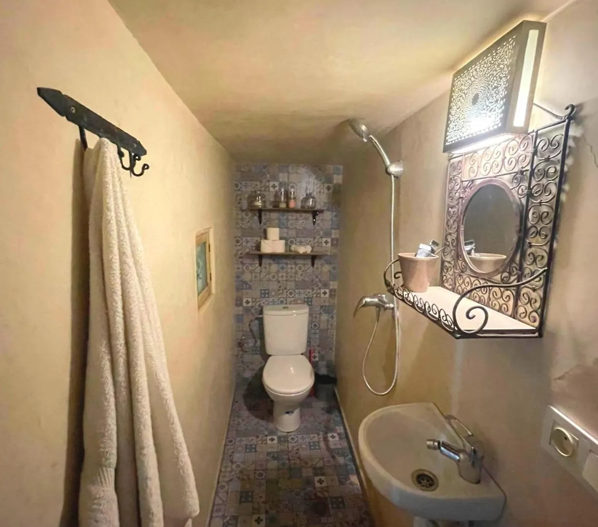 Douria Farah, Authentique Villa Marrakesh